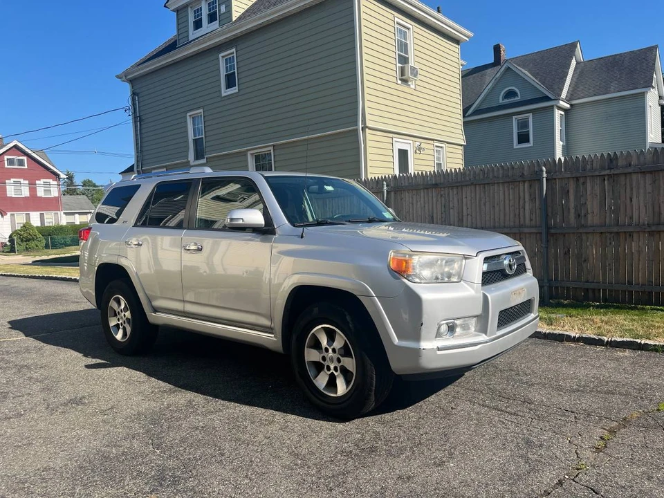 2013 Toyota 4Runner 5th Gen - Image 11 of 16