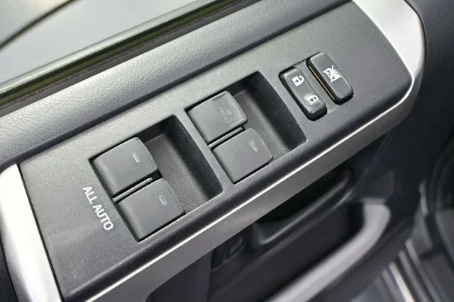 2013 Toyota 4Runner 5th Gen - Image 18 of 20