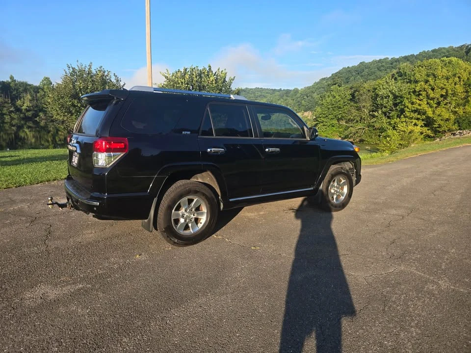 2013 Toyota 4Runner 5th Gen - Image 2 of 11
