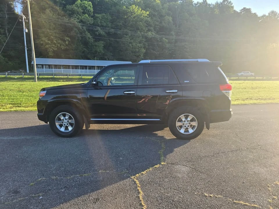2013 Toyota 4Runner 5th Gen - Image 5 of 11
