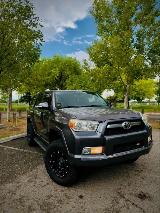 2013 Toyota 4Runner 5th Gen - Image 11 of 14