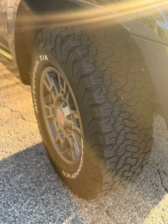 2013 Toyota 4Runner 5th Gen - Image 4 of 16