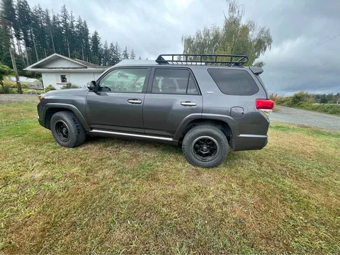 2013 Toyota 4Runner SR5 Premium Sport Utility 4D