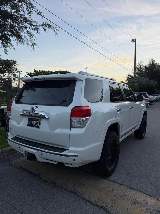 2013 Toyota 4Runner 5th Gen - Image 4 of 11