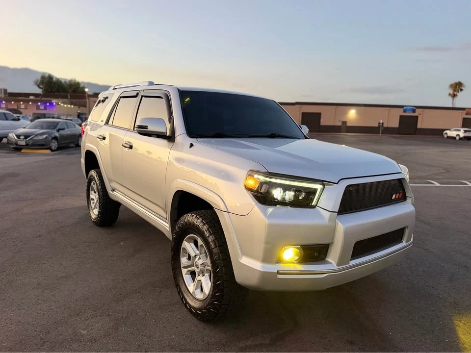 2013 Toyota 4Runner 5th Gen - Image 13 of 15