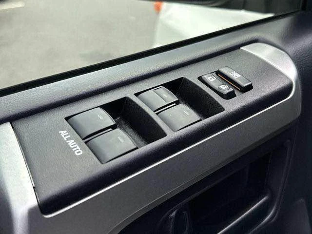 2013 Toyota 4Runner 5th Gen - Image 10 of 16