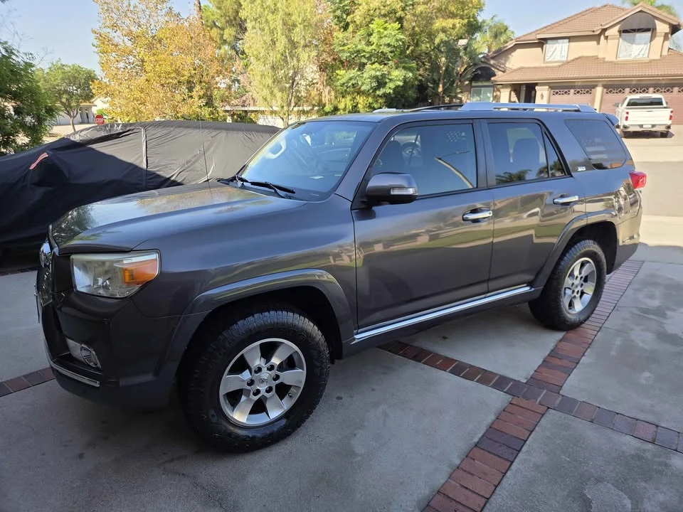2013 Toyota 4Runner 5th Gen - Image 2 of 17