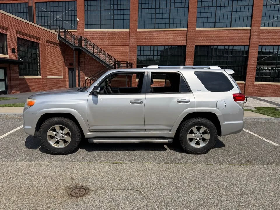2013 Toyota 4Runner 5th Gen - Image 2 of 11
