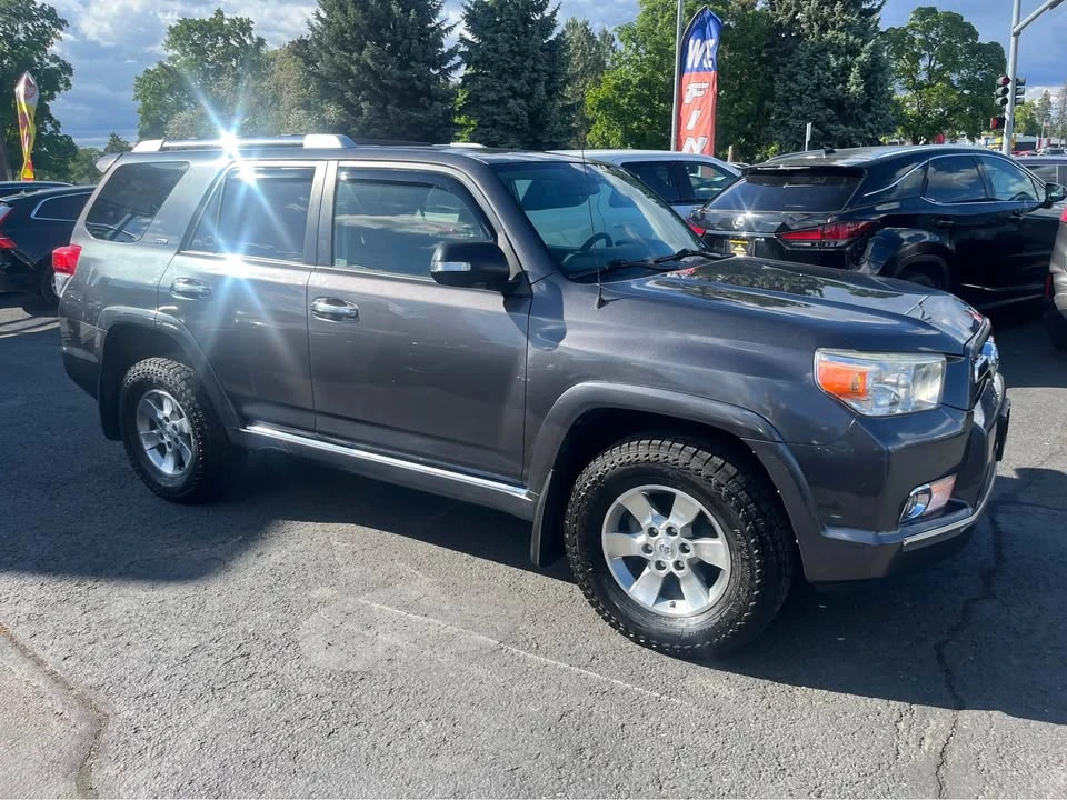 2013 Toyota 4Runner 5th Gen - Image 4 of 10