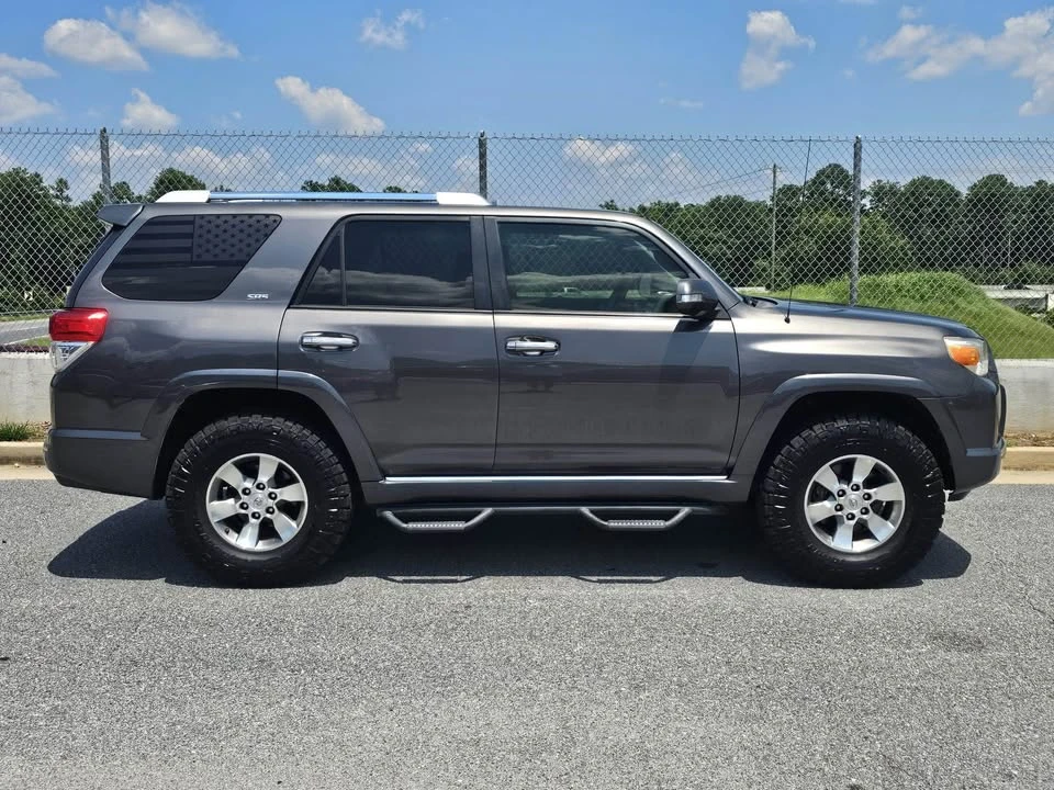 2013 Toyota 4Runner 5th Gen - Image 5 of 11
