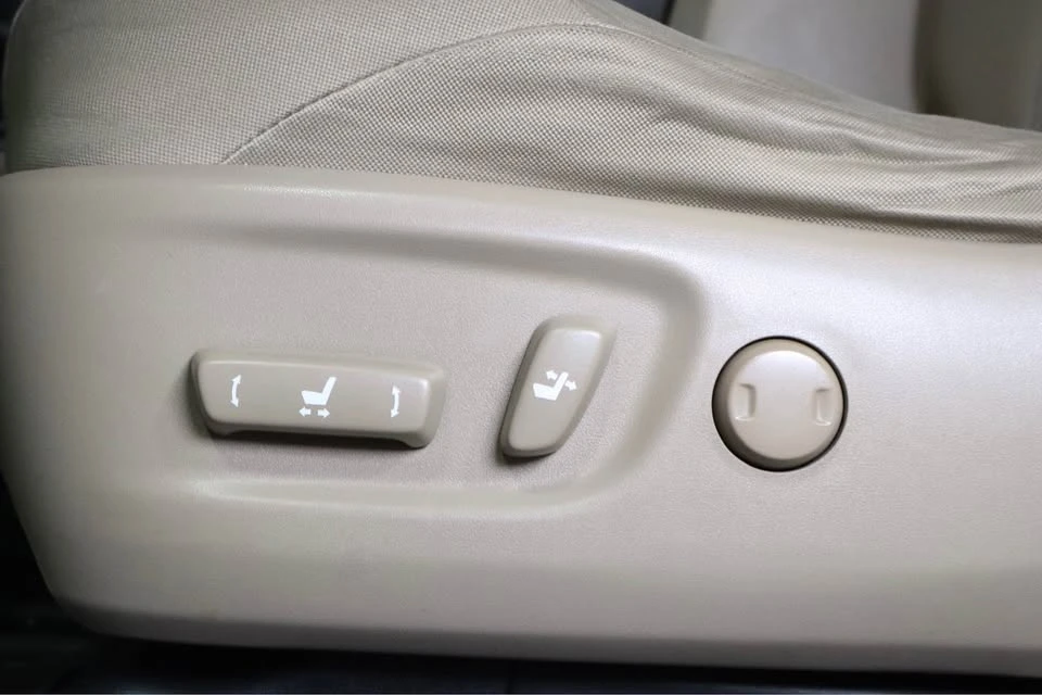 2013 Toyota 4Runner 5th Gen - Image 11 of 20