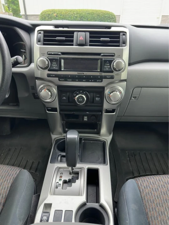 2013 Toyota 4Runner 5th Gen - Image 14 of 15
