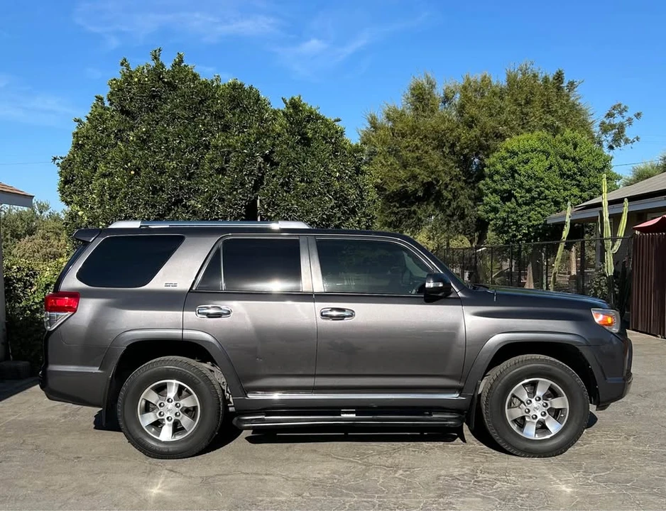2013 Toyota 4Runner 5th Gen - Image 2 of 20