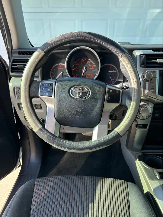 2013 Toyota 4Runner 5th Gen - Image 10 of 20