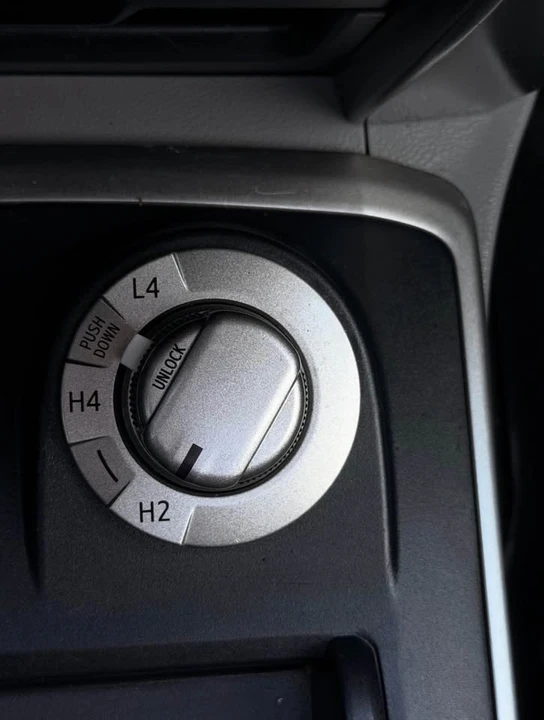 2013 Toyota 4Runner 5th Gen - Image 10 of 20