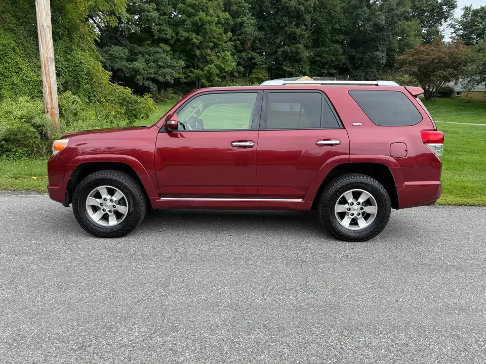 2013 Toyota 4Runner 5th Gen - Image 3 of 13