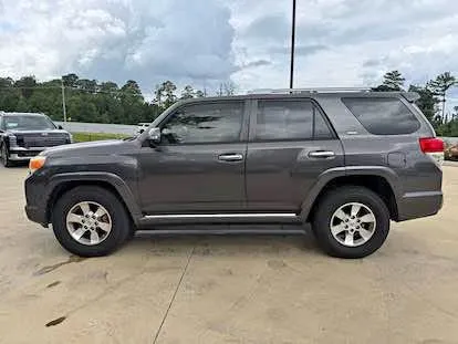 2013 Toyota 4Runner SR5 Sport Utility 4D