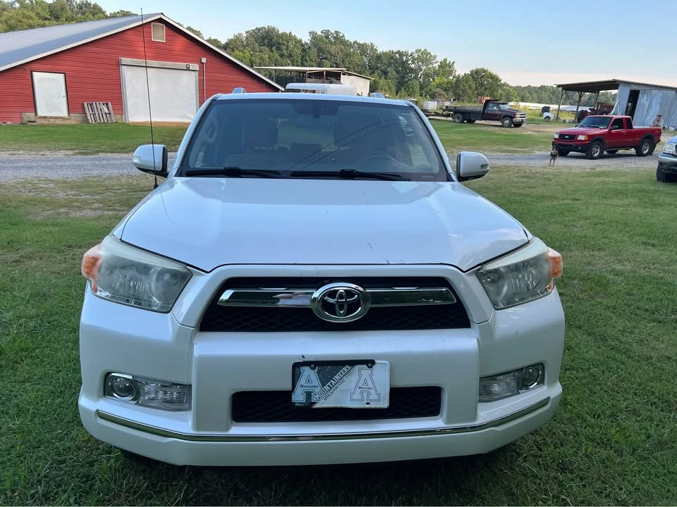2013 Toyota 4Runner 5th Gen - Image 4 of 9