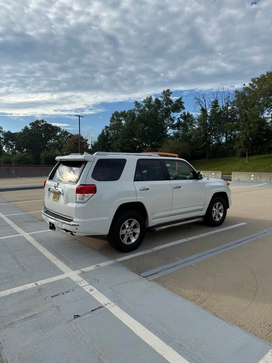 2013 Toyota 4Runner 5th Gen - Image 4 of 10