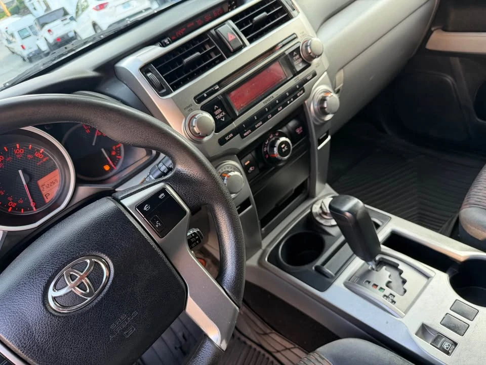 2013 Toyota 4Runner 5th Gen - Image 9 of 14