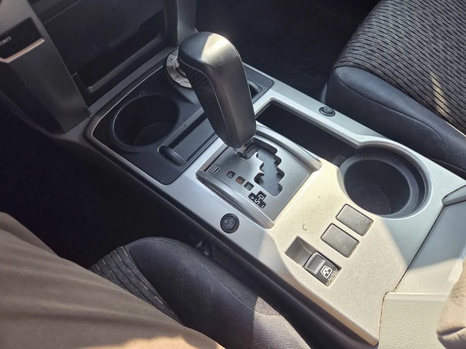 2013 Toyota 4Runner 5th Gen - Image 18 of 18