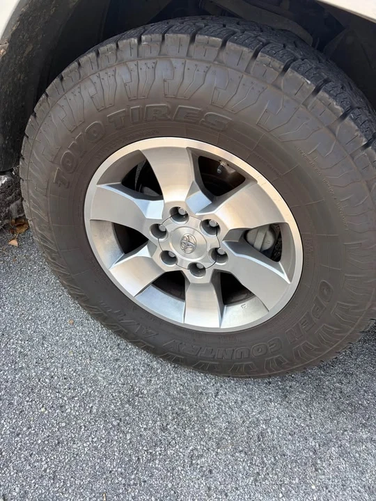 2013 Toyota 4Runner 5th Gen - Image 5 of 11
