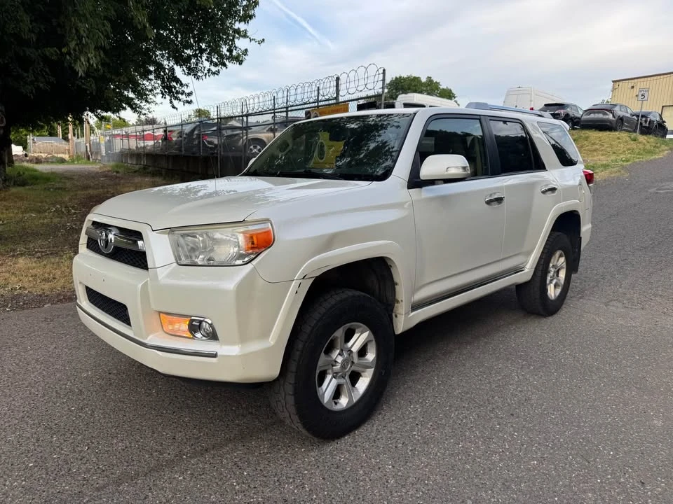 2013 Toyota 4Runner 5th Gen - Image 2 of 12