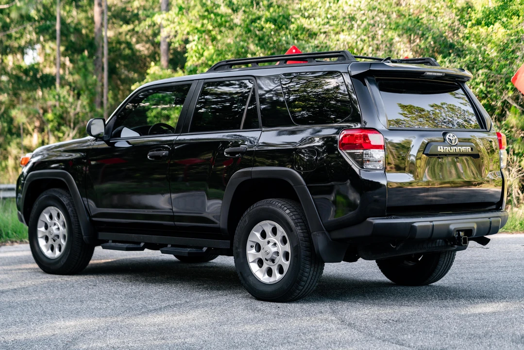 2013 Toyota 4Runner 5th Gen - Image 14 of 31