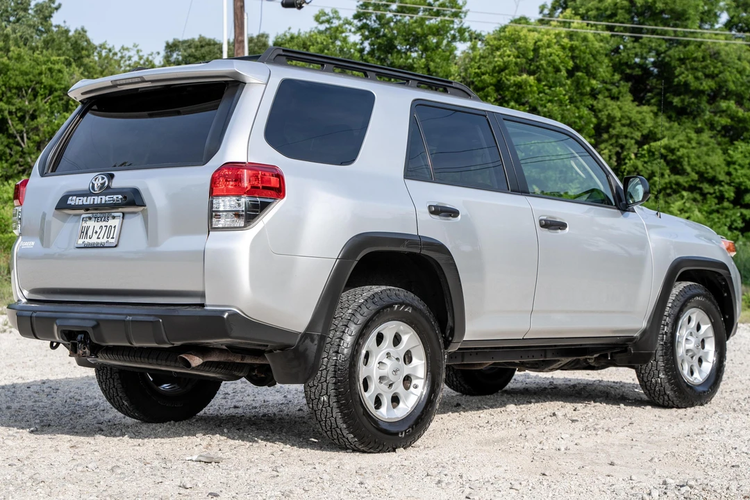 2013 Toyota 4Runner 5th Gen - Image 4 of 31