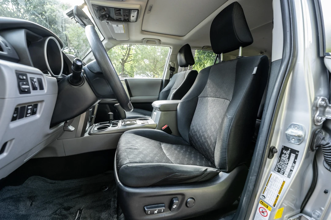 2013 Toyota 4Runner 5th Gen - Image 17 of 31