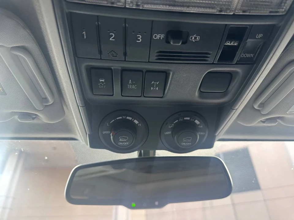 2013 Toyota 4Runner 5th Gen - Image 7 of 17