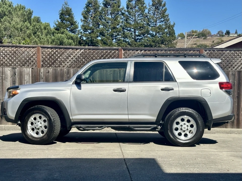 2013 Toyota 4Runner 5th Gen - Image 6 of 21