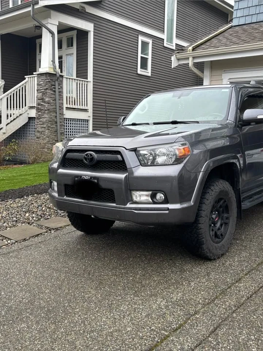 2013 Toyota 4Runner 5th Gen - Image 2 of 9