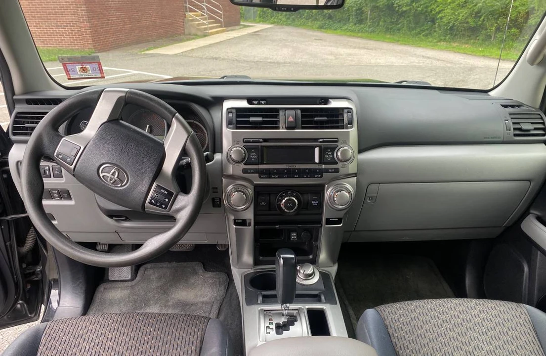 2013 Toyota 4Runner 5th Gen - Image 8 of 11
