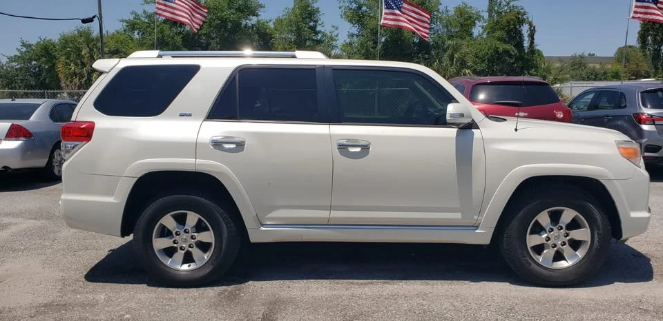 2013 Toyota 4Runner 5th Gen - Image 4 of 20