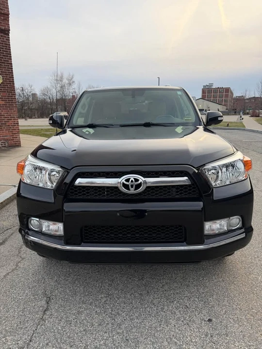 2013 Toyota 4Runner 5th Gen - Image 4 of 12