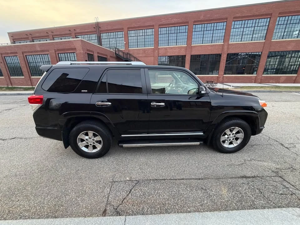 2013 Toyota 4Runner 5th Gen - Image 5 of 12