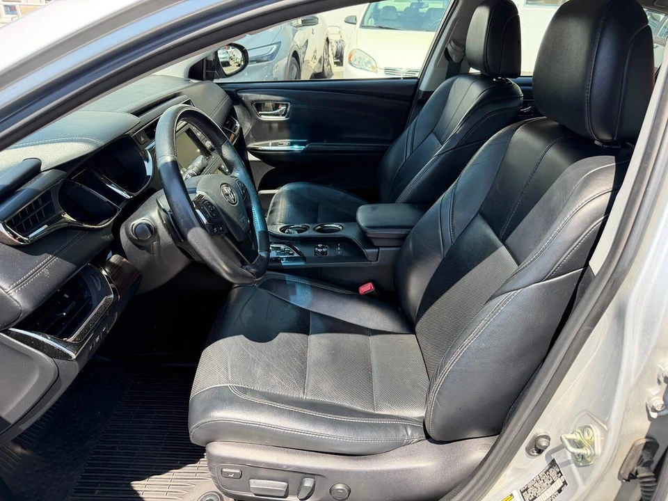 2013 Toyota Avalon 4th Gen - Image 4 of 31