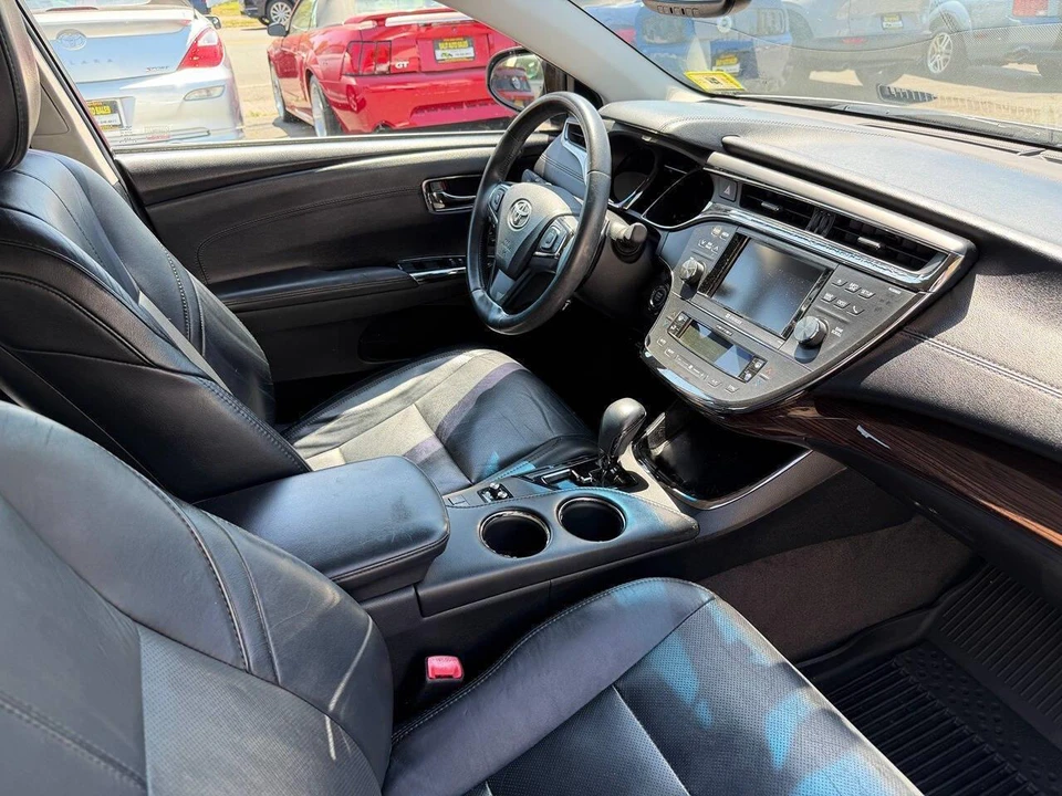 2013 Toyota Avalon 4th Gen - Image 20 of 31