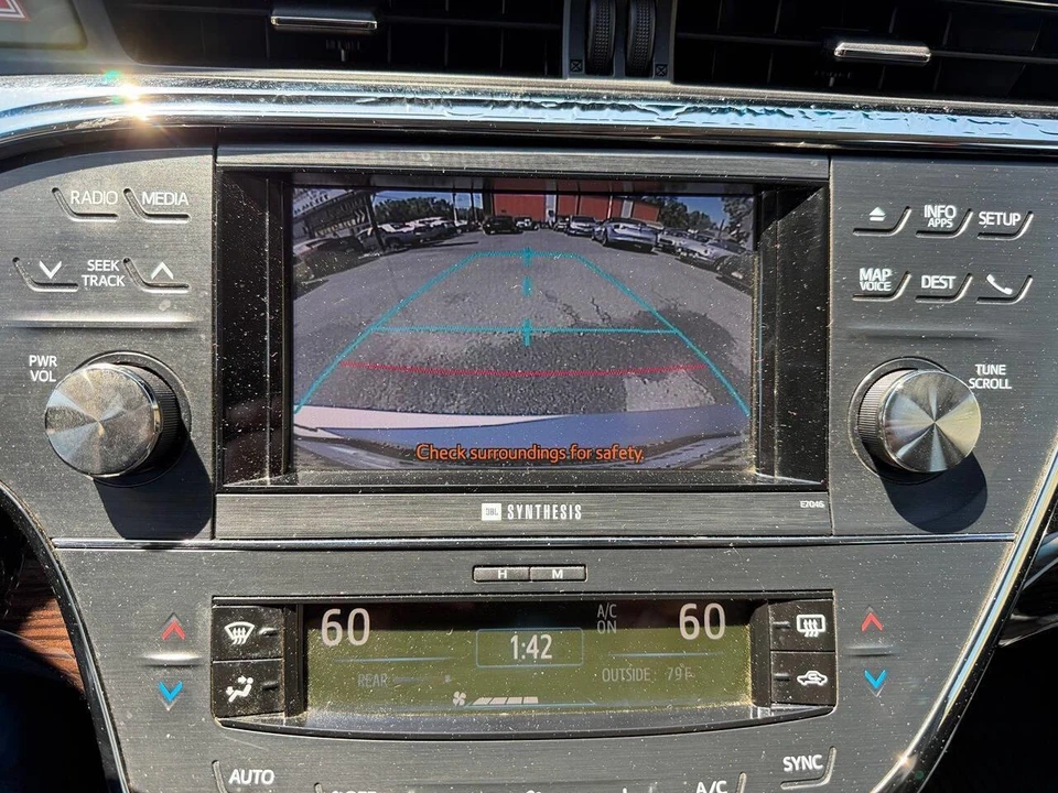 2013 Toyota Avalon 4th Gen - Image 10 of 31