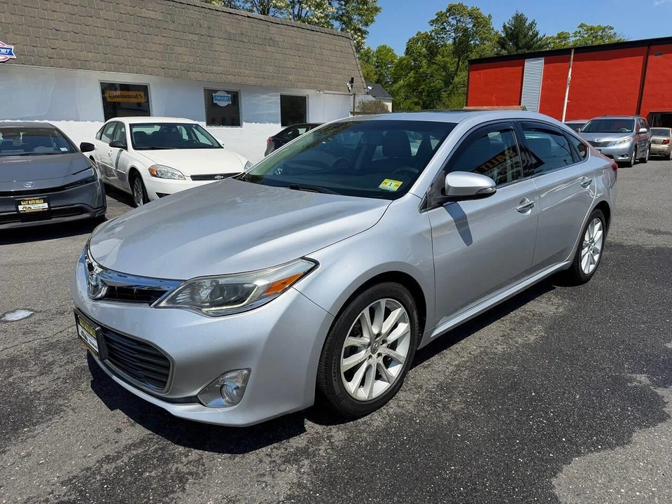 2013 Toyota Avalon 4th Gen - Image 25 of 31