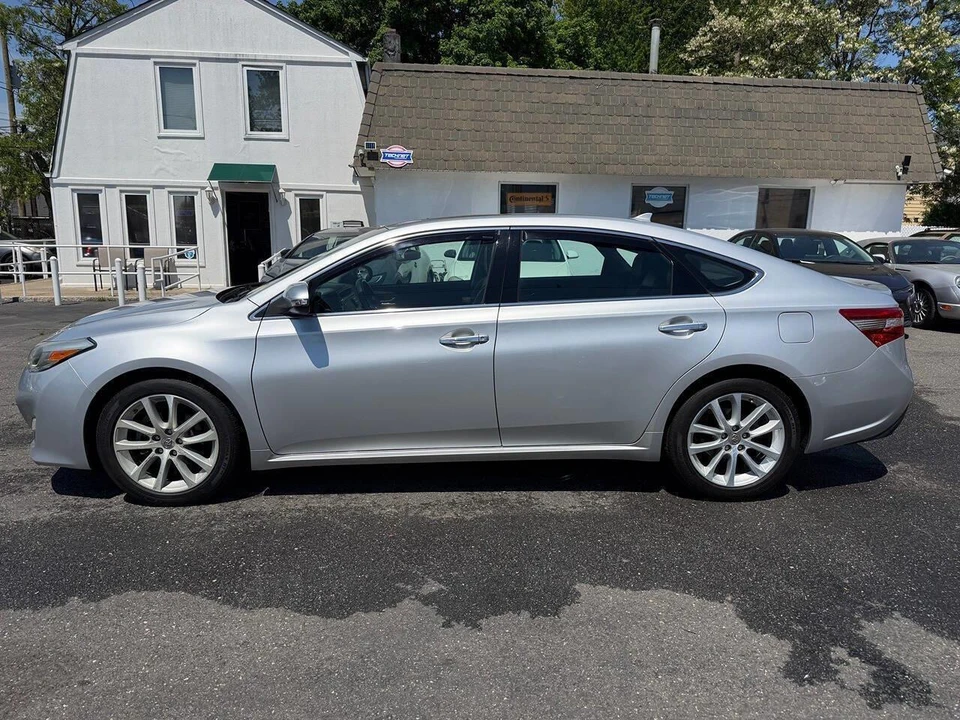 2013 Toyota Avalon 4th Gen - Image 26 of 31