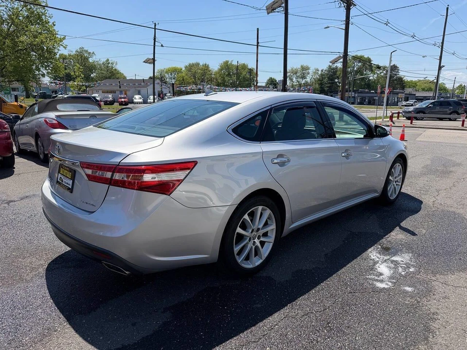 2013 Toyota Avalon 4th Gen - Image 28 of 31