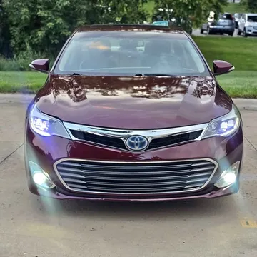 2013 Toyota Avalon Hybrid Limited Sedan