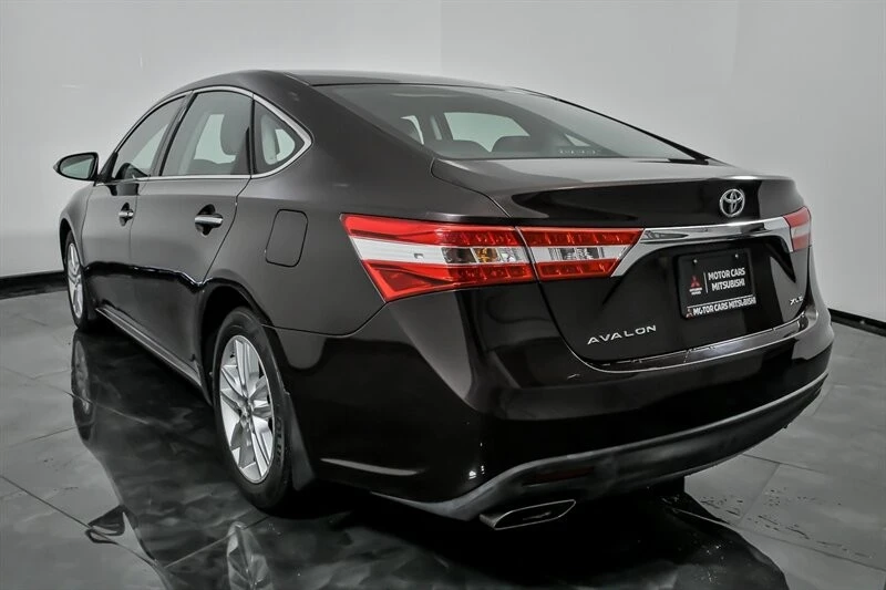 2013 Toyota Avalon 4th Gen - Image 8 of 21