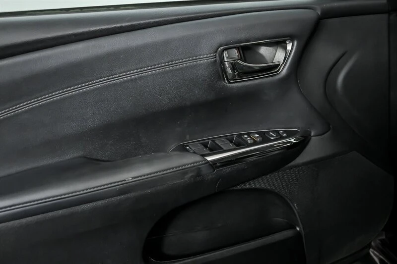 2013 Toyota Avalon 4th Gen - Image 15 of 21