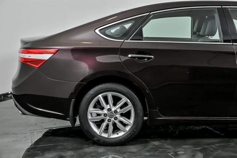 2013 Toyota Avalon 4th Gen - Image 11 of 21