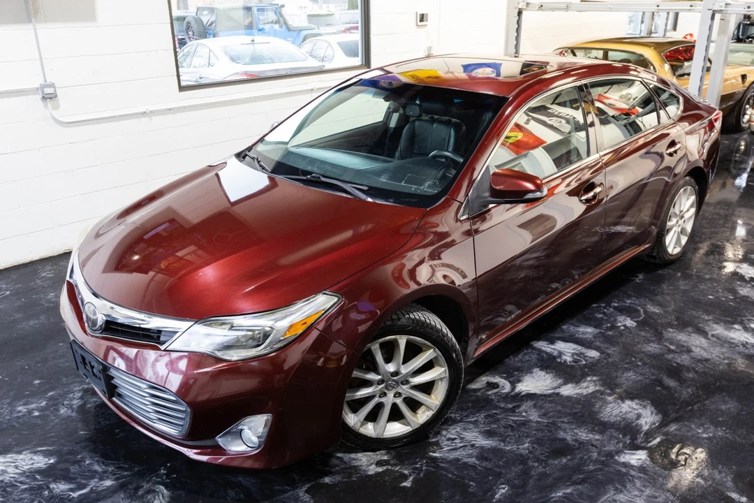 2013 Toyota Avalon 4th Gen - Image 2 of 21