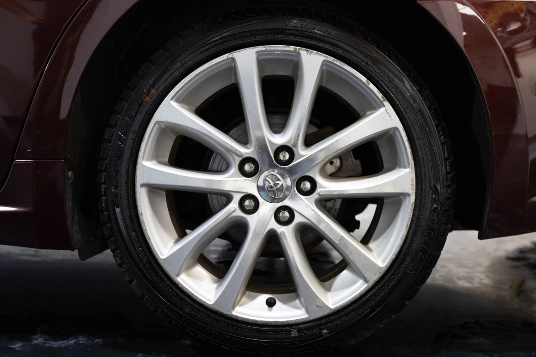 2013 Toyota Avalon 4th Gen - Image 8 of 21