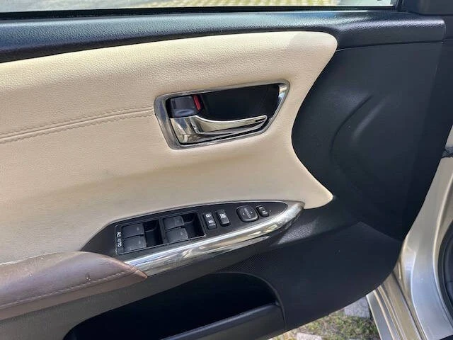 2013 Toyota Avalon 4th Gen - Image 12 of 21